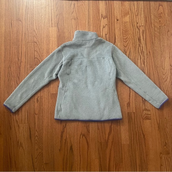 Patagonia Retool Snap-T Fleece Pullover in Gray and Purple size M - Picture 9 of 14